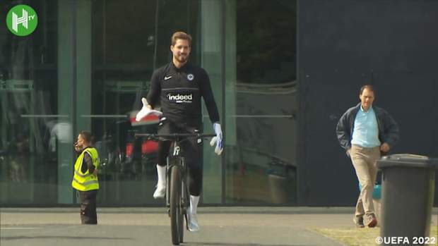 Eintracht Frankfurt train before UEFA Europa League semifinal vs West Ham